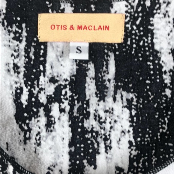 Otis & Maclain Flowy Cropped Top (Small) - Picture 2 of 5